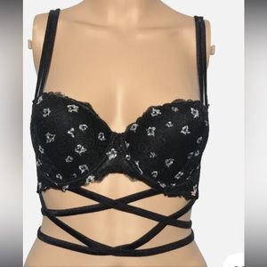 🌸VICTORIAS SECRET PINK THE DATE
PUSH UP BRA 🌸